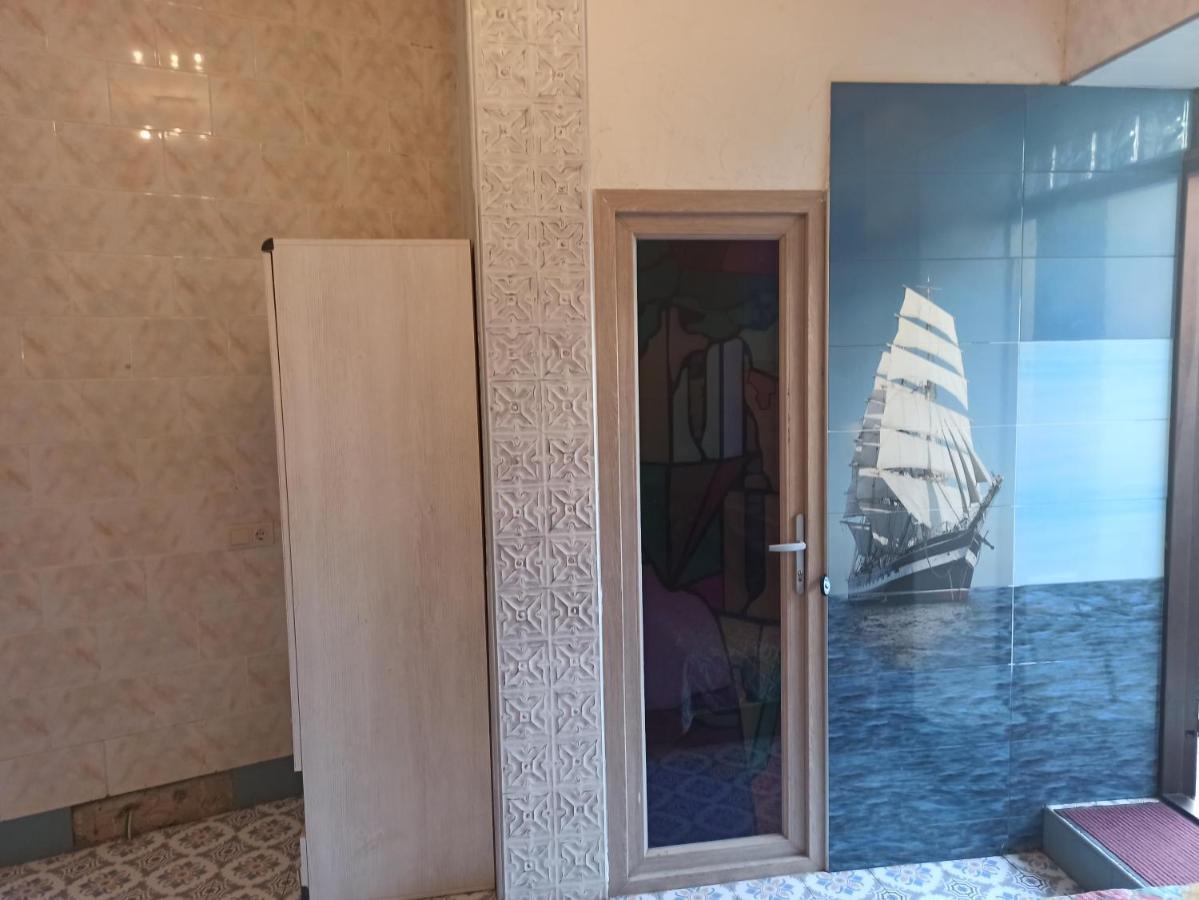 Дом У Моря С Бассейном И Сауной Odessa Ngoại thất bức ảnh